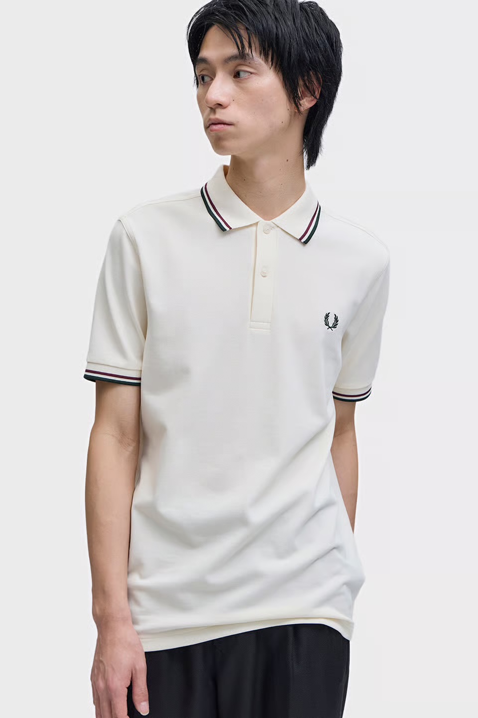 MENS/UNISEX　The Fred Perry Shirt - M3600 　84A：ECRU / OX BLOOD / GRASSROOT　Mサイズ