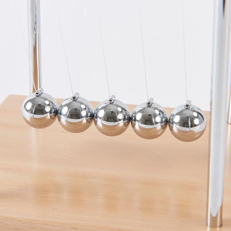 ニュートンのゆりかご　バランスボール