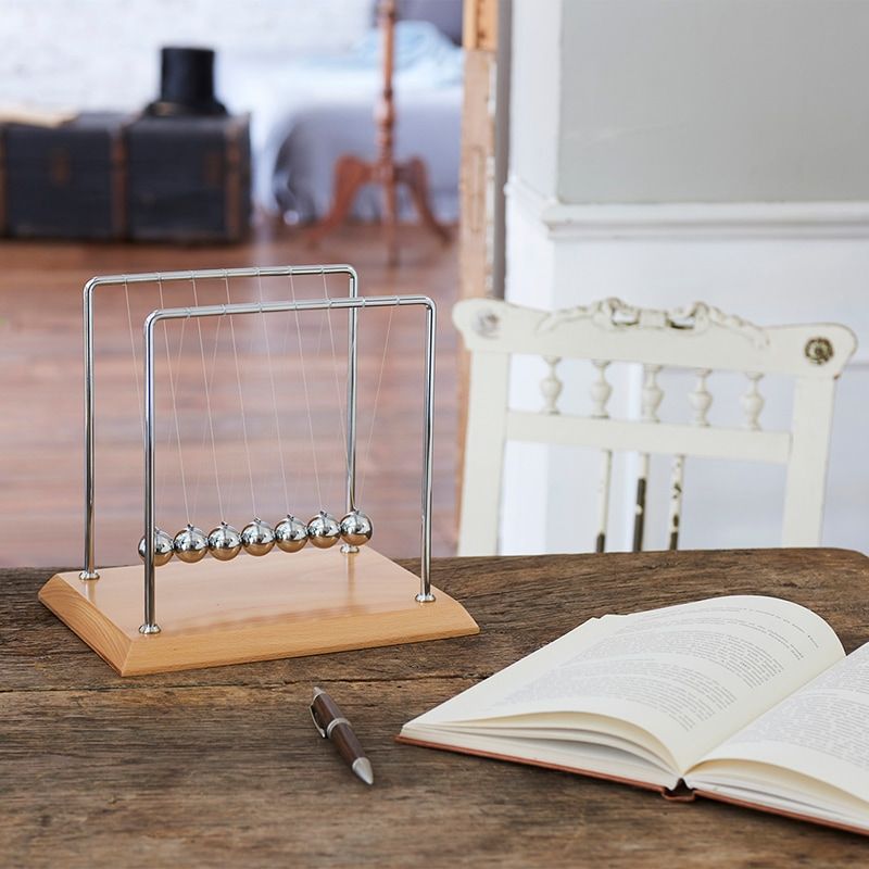 ニュートンのゆりかご　バランスボール